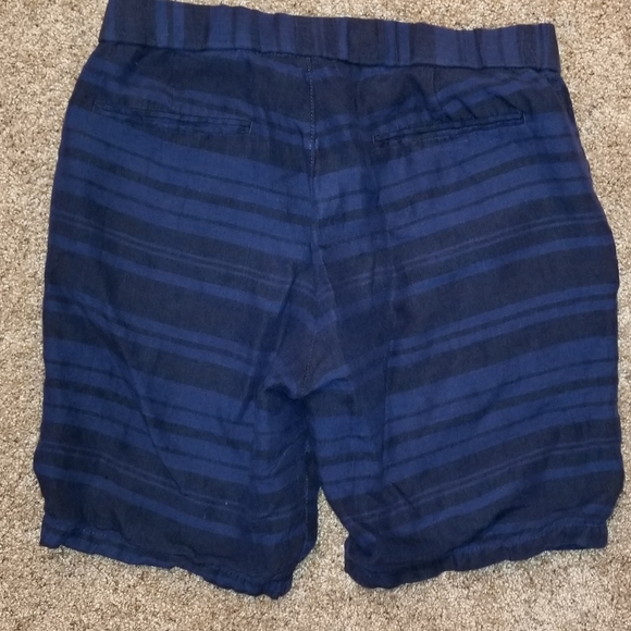 linen shorts - Picture 2 of 5